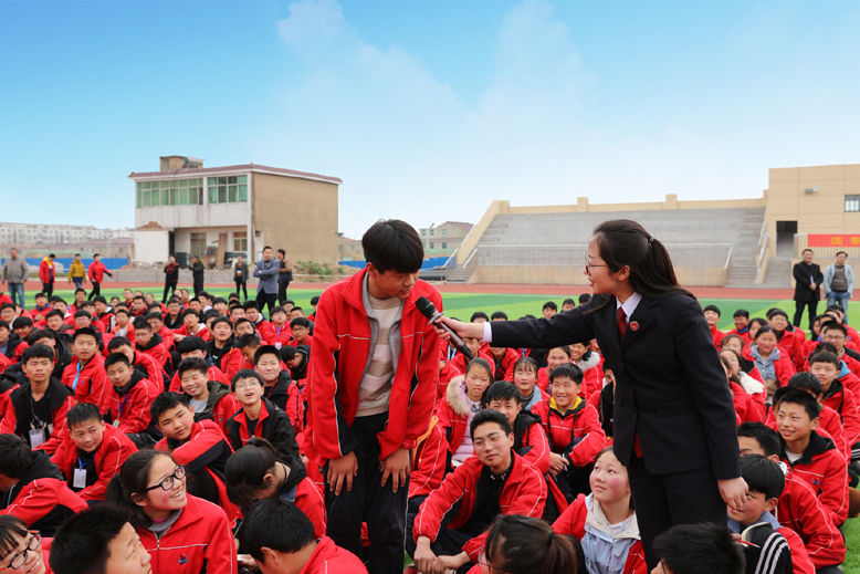 “守護(hù)青春，向校園欺凌說不”法治報(bào)告會(huì)