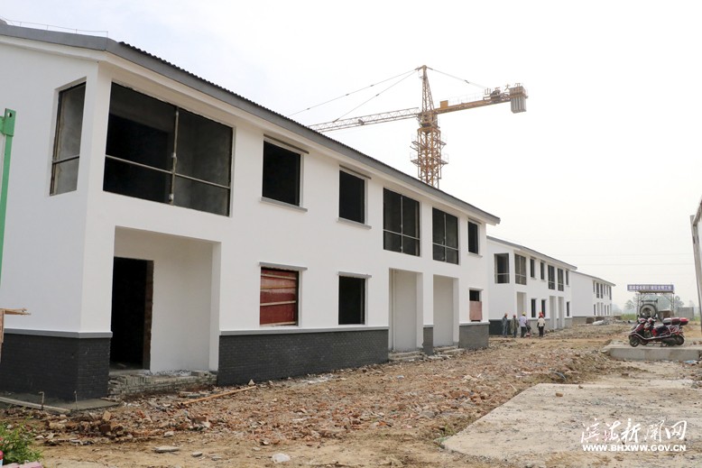 正紅鎮(zhèn)陳?ài)状遛r(nóng)民集中居住區(qū)建設(shè)現(xiàn)場(chǎng)
