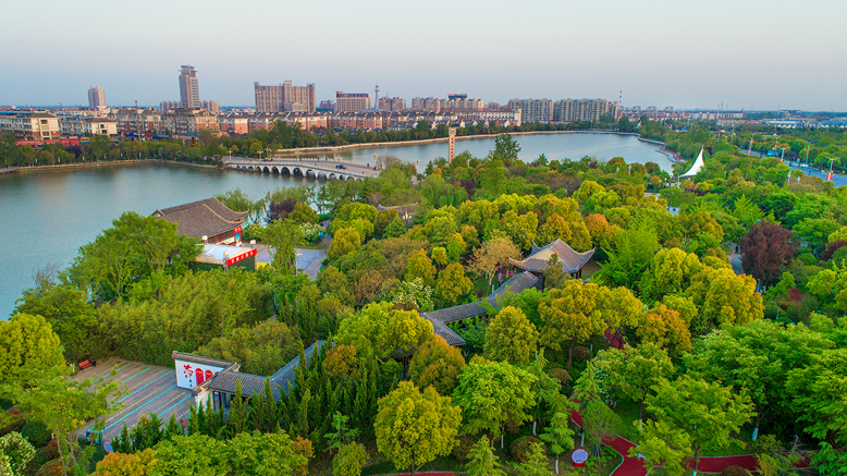 我縣深入實(shí)施城市建設(shè)“十二項(xiàng)提升行動”
