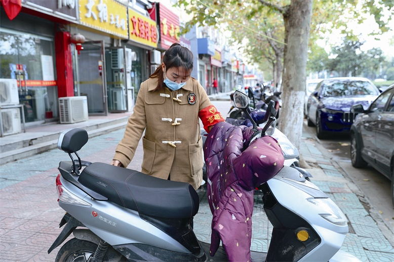 縣融媒體中心志愿者開展志愿服務(wù)活動(dòng)