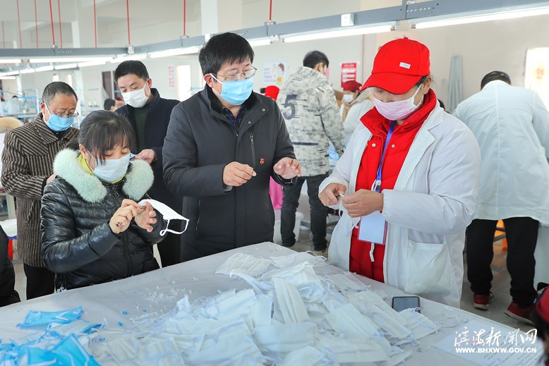 縣工信局幫助企業(yè)解決用工、生產(chǎn)問題