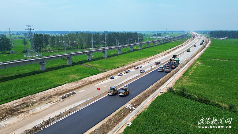 濱淮高速公路鹽城段1標(biāo)施工現(xiàn)場(chǎng)