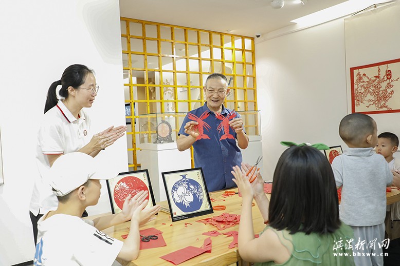 非遺剪紙培訓志愿服務活動